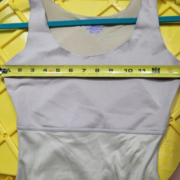 Spanx Women's Body Smoothing Tank Top Size S Multicolor Polyester Scoop Neck - Picture 4 of 7